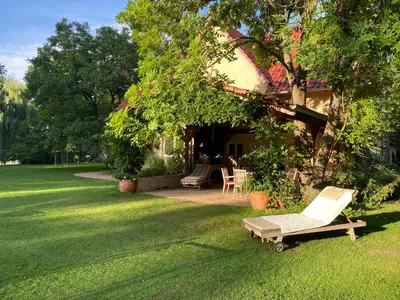 Ein Garten an der Unterkunft Villa Kersdorf