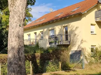Das Gebäude in dem sich die Ferienwohnung befindet