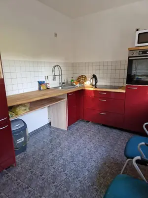 Küche/Küchenzeile in der Unterkunft Fewo für Monteure 25km bis Berlin