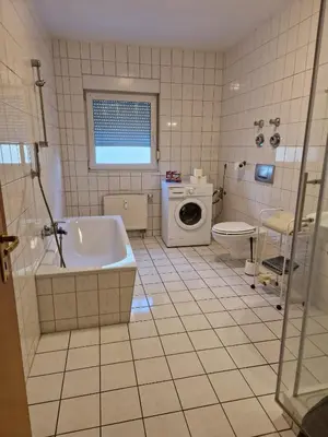 Ein Badezimmer in der Unterkunft Fewo für Monteure 25km bis Berlin