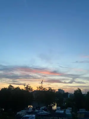 Blick auf den Sonnenuntergang/Sonnenaufgang von der Ferienwohnung aus oder aus der Nähe