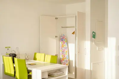 Ein Sitzbereich in der Unterkunft ADAPT APARTMENT HOTEL BERLIN - Adlershof