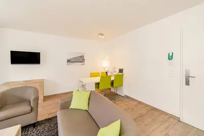 TV/Unterhaltungsangebot in der Unterkunft ADAPT APARTMENT HOTEL BERLIN - Adlershof
