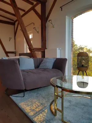 Ein Sitzbereich in der Unterkunft Mühlen-Oase in der Scharmützelsee Region