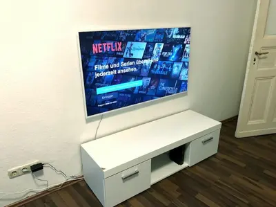 TV/Unterhaltungsangebot in der Unterkunft 750 SFT Lovely Apartment in Central Berlin Mitte