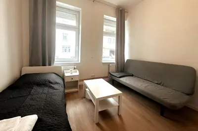 Ein Sitzbereich in der Unterkunft 2-Rooms apartment in Berlin