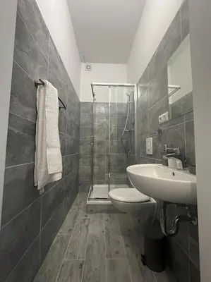 Ein Badezimmer in der Unterkunft 2-Rooms apartment in Berlin