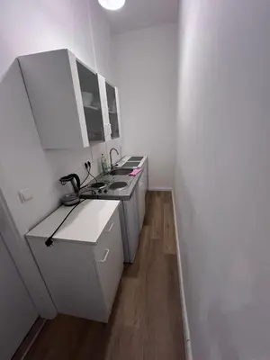Küche/Küchenzeile in der Unterkunft 2-Rooms apartment in Berlin