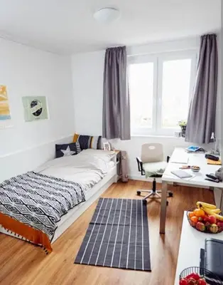 Ein Bett oder Betten in einem Zimmer der Unterkunft Beautiful Private Room in Berlin