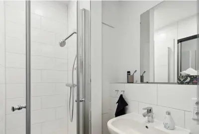 Ein Badezimmer in der Unterkunft Beautiful Private Room in Berlin