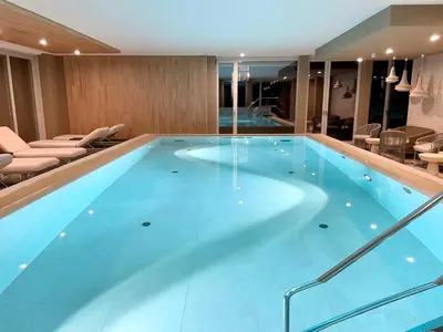 Der Swimmingpool an oder in der Nähe von Marina Apartment SeeFlair Saarow mit Pool & Sauna