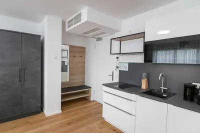 Küche/Küchenzeile in der Unterkunft Helios Berlin Apartments
