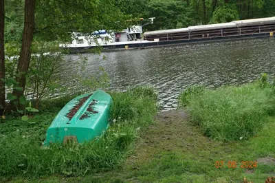 Blick auf einen Fluss in der Nähe des Ferienhauses