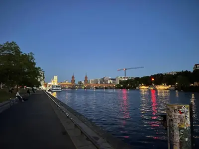 Blick auf einen Fluss in der Nähe der Ferienwohnung