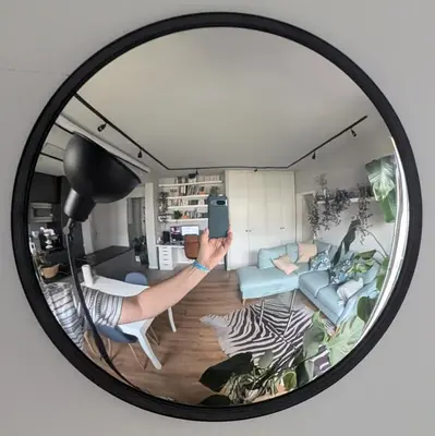 TV/Unterhaltungsangebot in der Unterkunft Urban Jungle Retreat