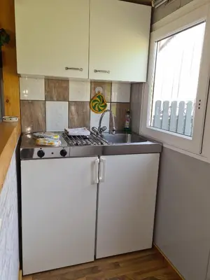 Küche/Küchenzeile in der Unterkunft Kleine Ferienwohnung in der Natur