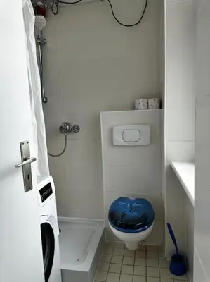 Ein Badezimmer in der Unterkunft Nice flat in Berlin 10
