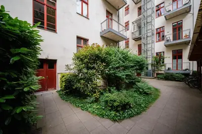 Ein Garten an der Unterkunft Kiezapartment - Berlin Mitte!