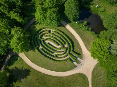 Ein Garten an der Unterkunft KNAUS Campingpark Lübben