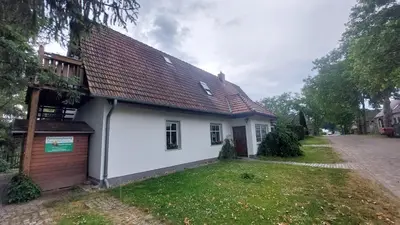 Das Gebäude in dem sich die Ferienwohnung befindet