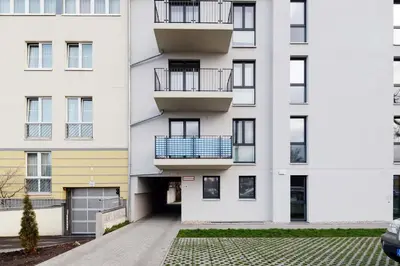 Das Gebäude in dem sich die Ferienwohnung befindet