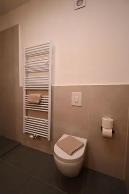 Ein Badezimmer in der Unterkunft Stilvolle Wohnung in Wilmersdorf