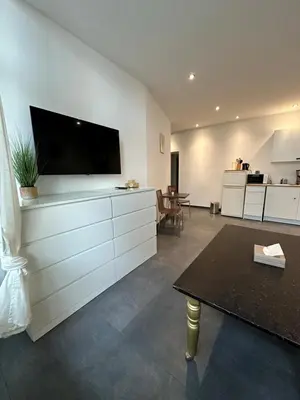 TV/Unterhaltungsangebot in der Unterkunft Easy Apartment - Kreuzberg near Ostkreuz & East Side Gallery