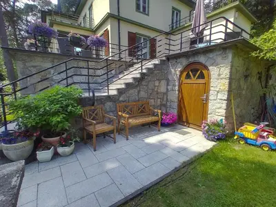 Ein Garten an der Unterkunft Villa auf dem Kolberg