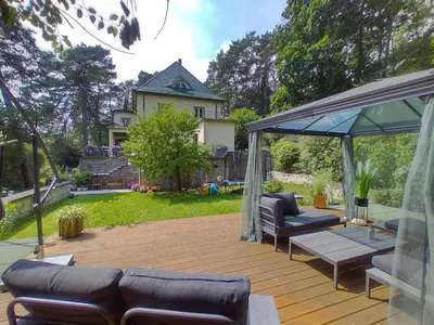 Ein Garten an der Unterkunft Villa auf dem Kolberg