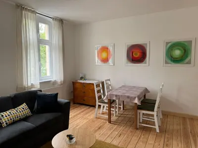 Ein Sitzbereich in der Unterkunft Zentrum 1