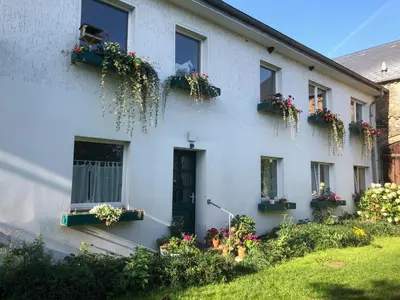 Ein Garten an der Unterkunft Gartenblick im Schwalbennest