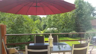 Ein Garten an der Unterkunft Business Apartments Netzeband