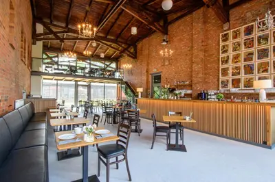 Ein Restaurant oder anderes Speiselokal in der Unterkunft Hotel Stadtgut