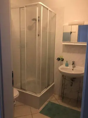 Ein Badezimmer in der Unterkunft Internat Schloss Spiegelberg