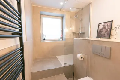 Ein Badezimmer in der Unterkunft Blue Chili 34 - City Apartment für 4 in Karlshorst