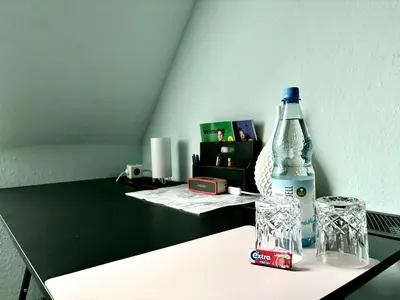 Getränke in der Unterkunft Luxus Maisonette-Apartment - Werde zum König in der Traumwelt Beerfelde