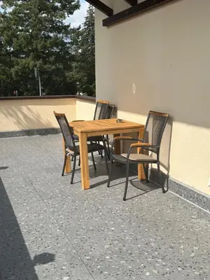 Ein Balkon oder eine Terrasse in der Unterkunft Hotel Pirol