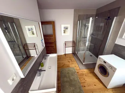 Ein Badezimmer in der Unterkunft Ferienwohnung Fläming