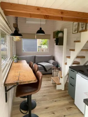Ein Sitzbereich in der Unterkunft Tiny House Eberswalde Nähe Zentrum