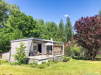 Ein Garten an der Unterkunft Holiday Home Alva by Interhome