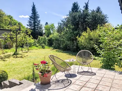 Ein Garten an der Unterkunft Holiday Home Alva by Interhome