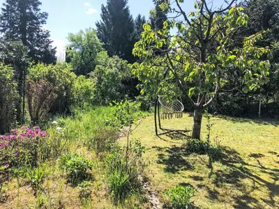 Ein Garten an der Unterkunft Holiday Home Alva by Interhome