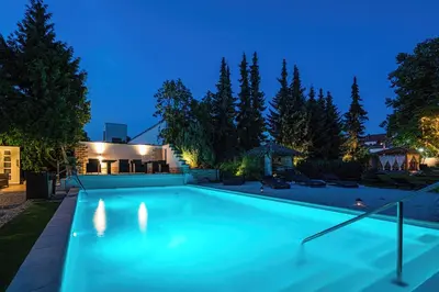 Der Swimmingpool an oder in der Nähe von HOLI DAY SPA 2-Bett Zimmer App 4