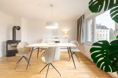 Ein Sitzbereich in der Unterkunft Apartment Premium Plus im Gustav Seitz Gästehaus