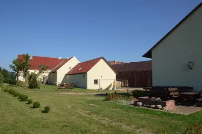 Das Gebäude in dem sich die Ferienwohnung befindet