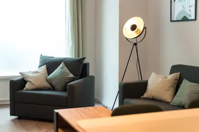 Ein Sitzbereich in der Unterkunft Spacious 1-Bedroom Apartment in Kreuzberg