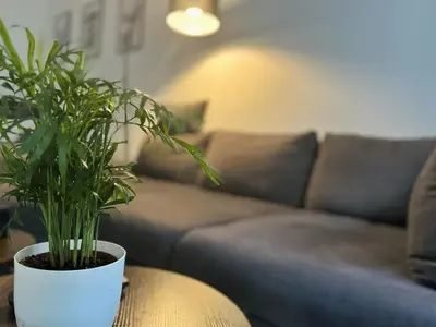 Ein Sitzbereich in der Unterkunft HolidayHome Apartments I Top Design Apartment in Heart of Berlin-Friedrichshain