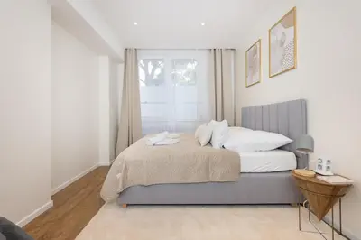 Ein Bett oder Betten in einem Zimmer der Unterkunft 120sqm & 5-room luxury apartment with 2 bathrooms