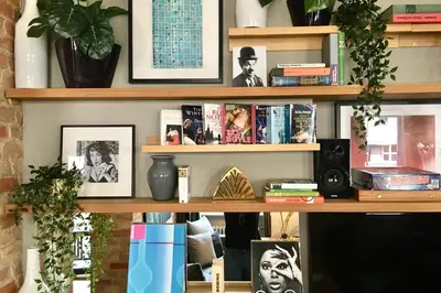 Die Bibliothek in der Ferienwohnung