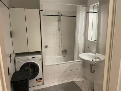 Ein Badezimmer in der Unterkunft SybilleGaniaBerlin-Steglitz